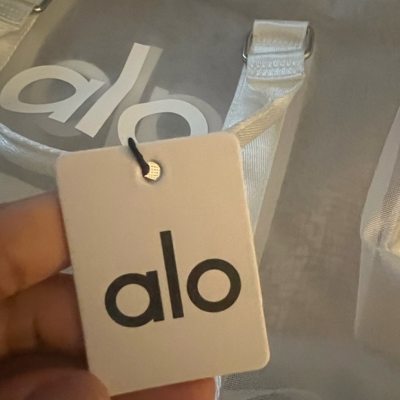 ALO Yoga White mesh duffle! NWT! - Picture 6 of 8